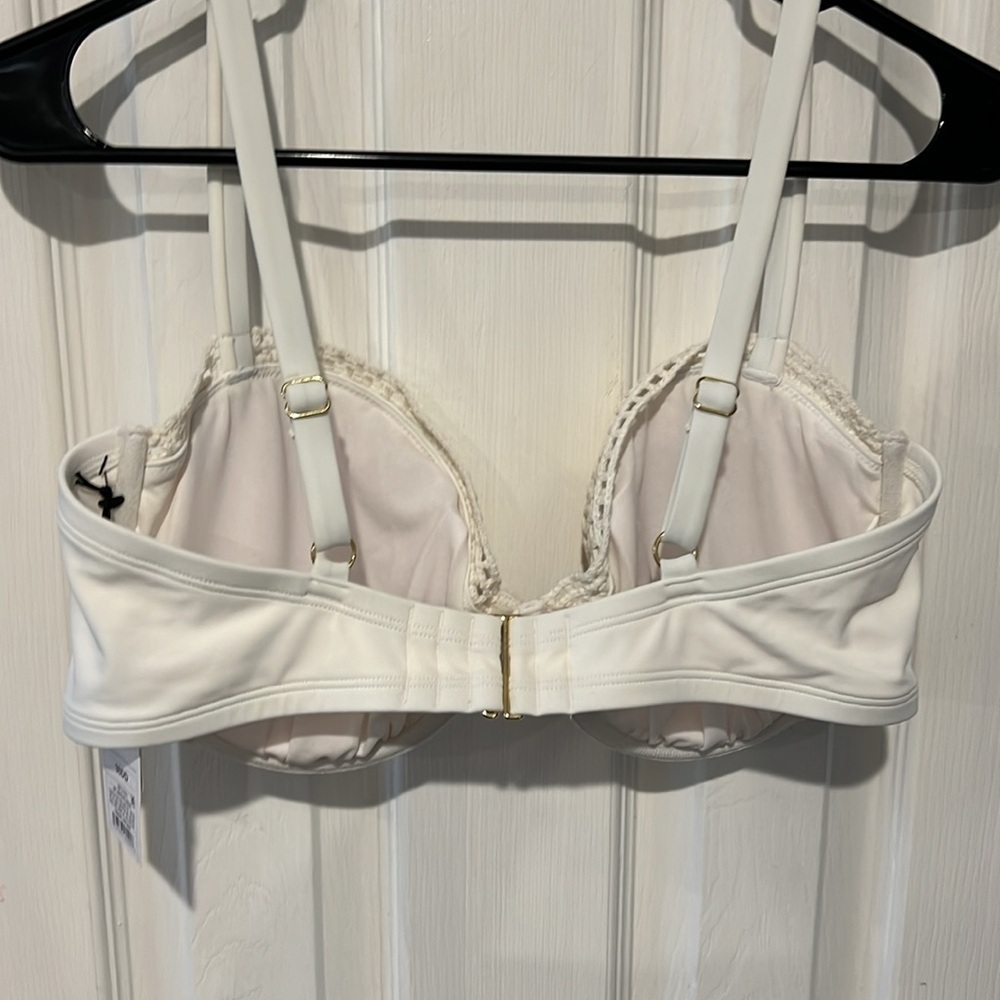 Women’s bathing suit top - Picture 2 of 3